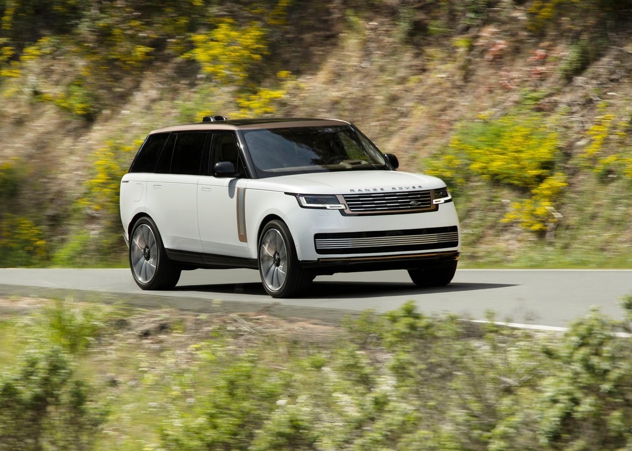 2022 Land Rover Range Rover SV Serenity