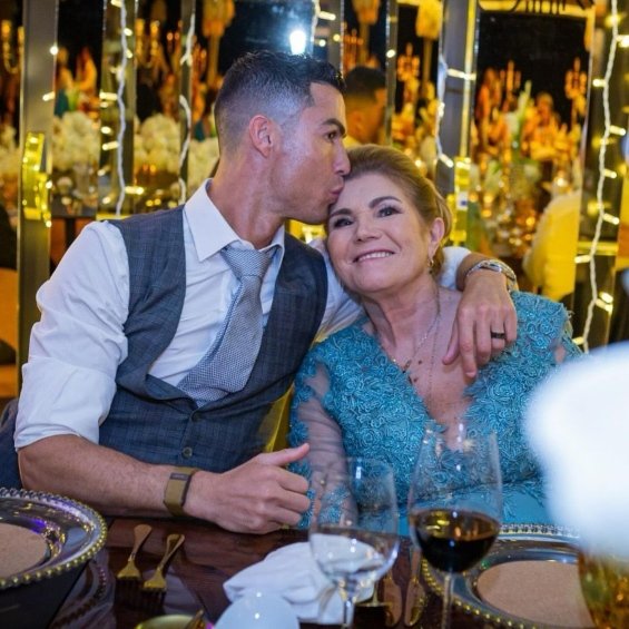 Cristiano Ronaldo And Georgina With His Family Welcomed The New Year 2024 In Style