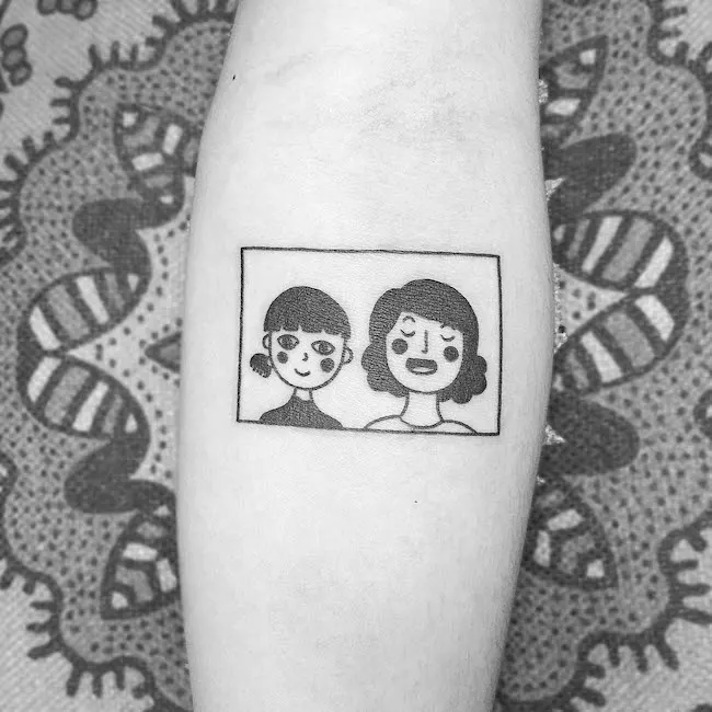 Cute cartoon mother-daughter tattoo by @blueinkhanoi