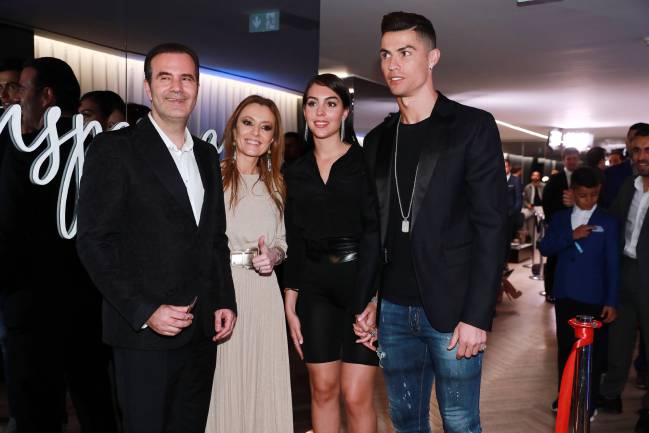 AD The Spanish tax agency is investigating Cristiano Ronaldo's hair transplant clinics for potential unpaid value-added tax. - Newspaper World