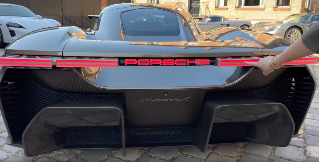 Porsche Mission X, rear