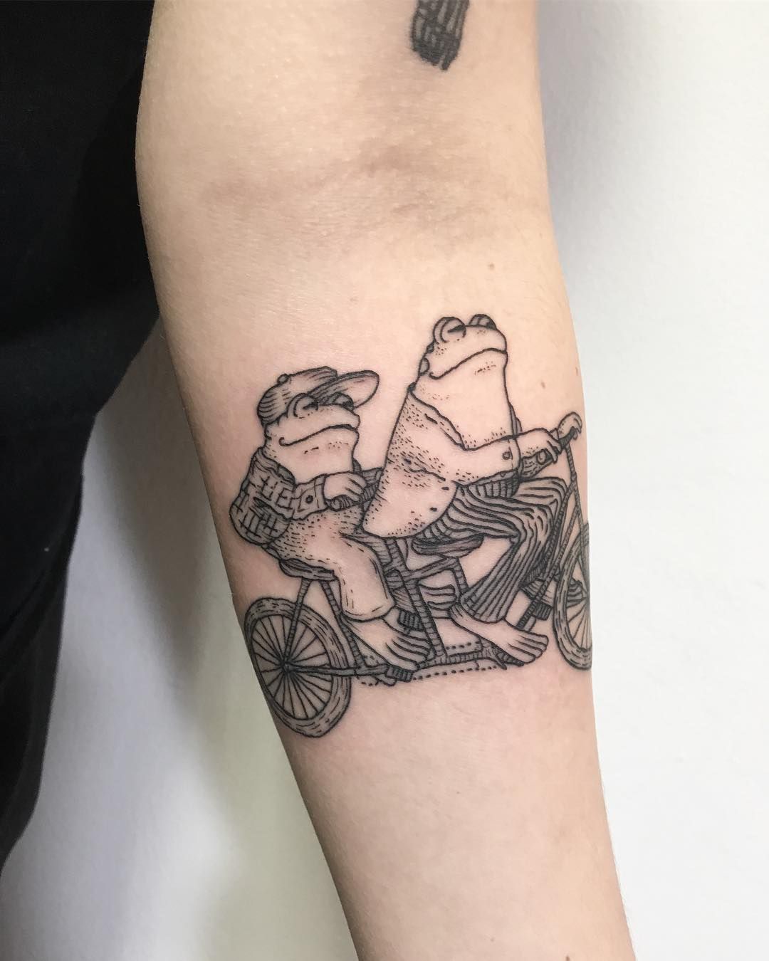 Julia Hayes on Instagram: “Frog and Toad are the cutest boyfriends!  With some lil raspberries. This tattoo makes me so ha… | Frog tattoos, Life  tattoos, Tattoos