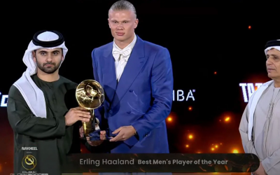 Ronaldo hành động đẹp trước khi Haaland đoạt Quả bóng vàng Dubai