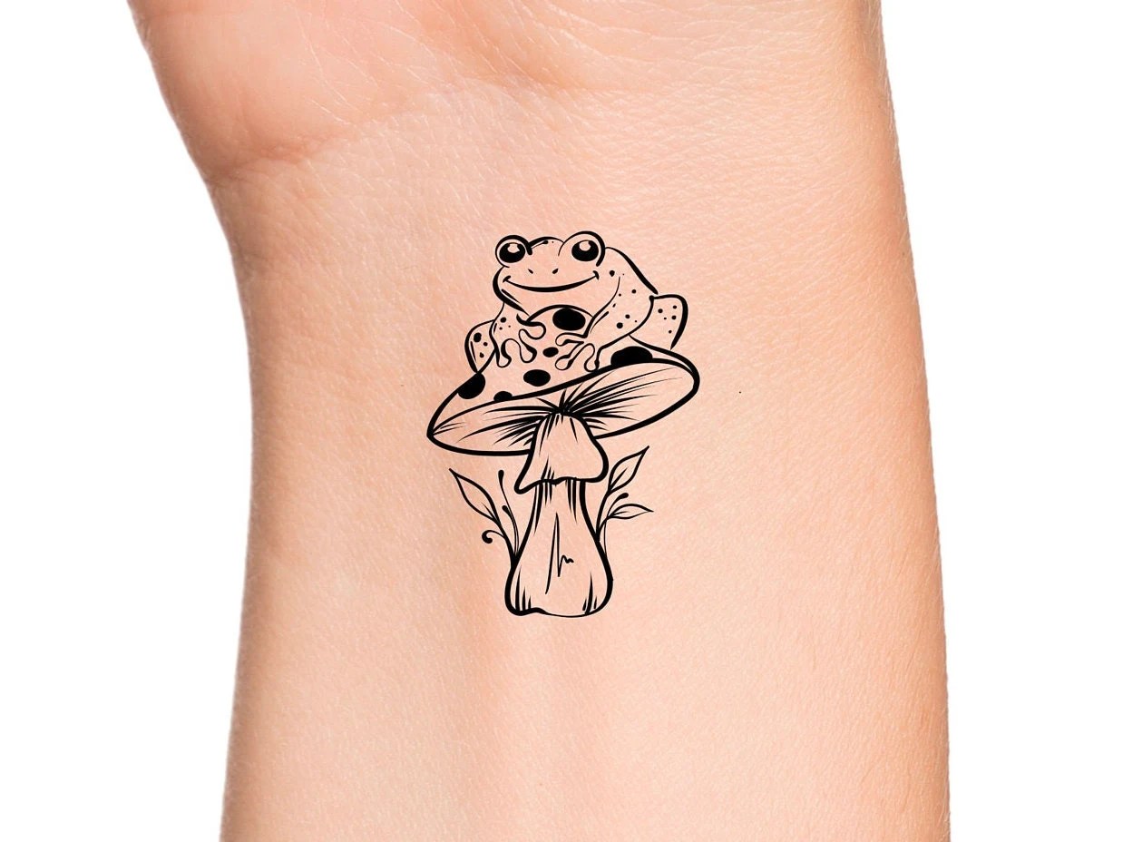 Frog on Mushroom Temporary Tattoo / Animal Tattoo / Frog - Etsy