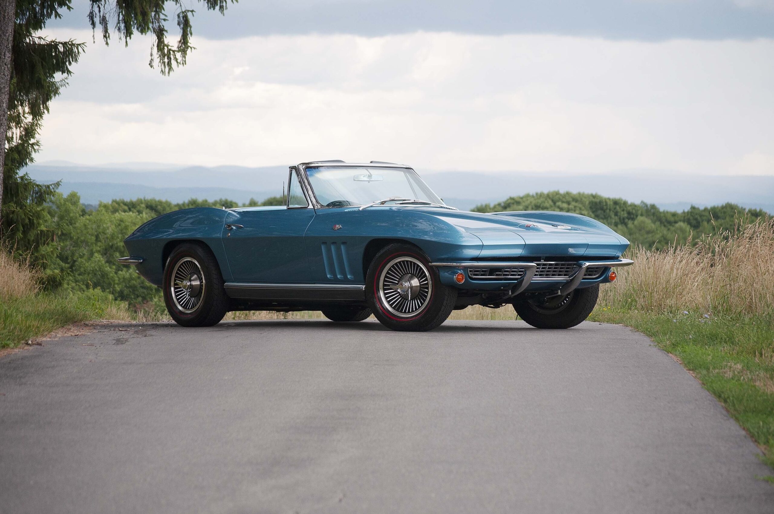 1966 Chevrolet Corvette - Front 3/4