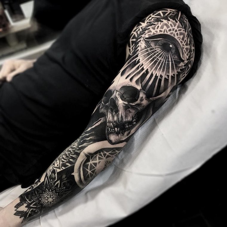 Tattoo sleeve male to the elbow