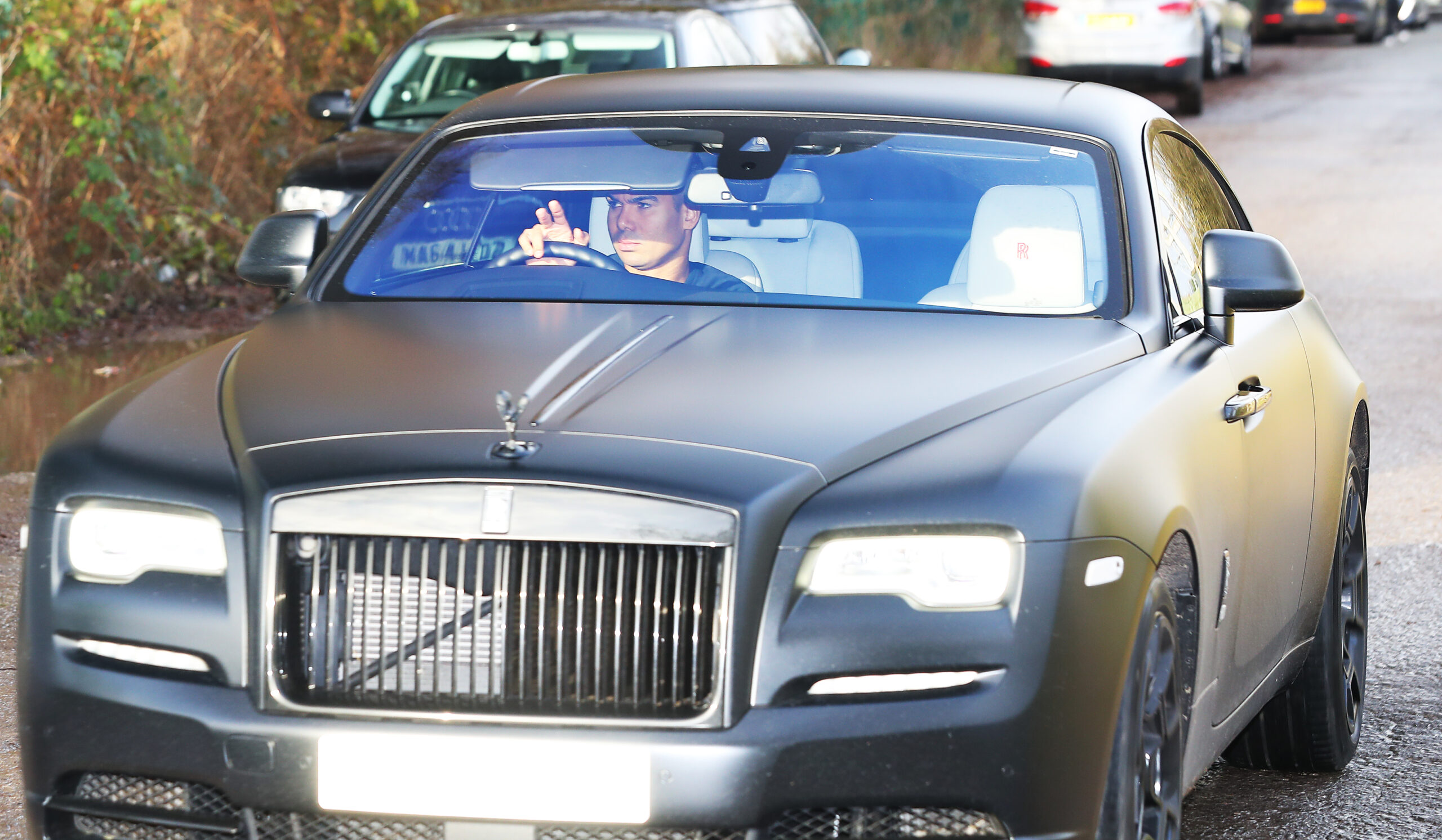 Man Utd stars arrive at training in new cars including £250,000 Rolls Royce  and Lamborghini Aventador worth £337,000 | The US Sun