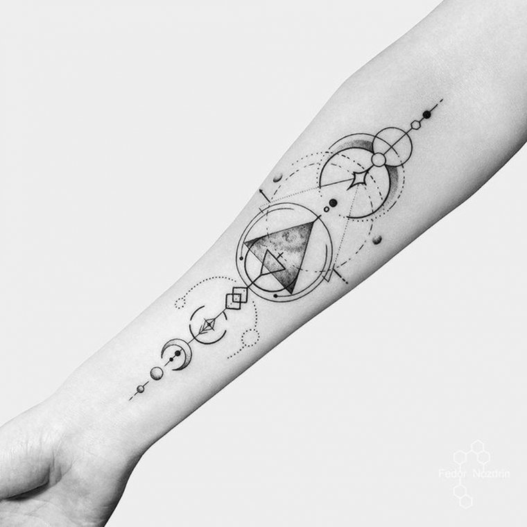 Geometric arm tattoos for girls (39 photos) 37 tattoos