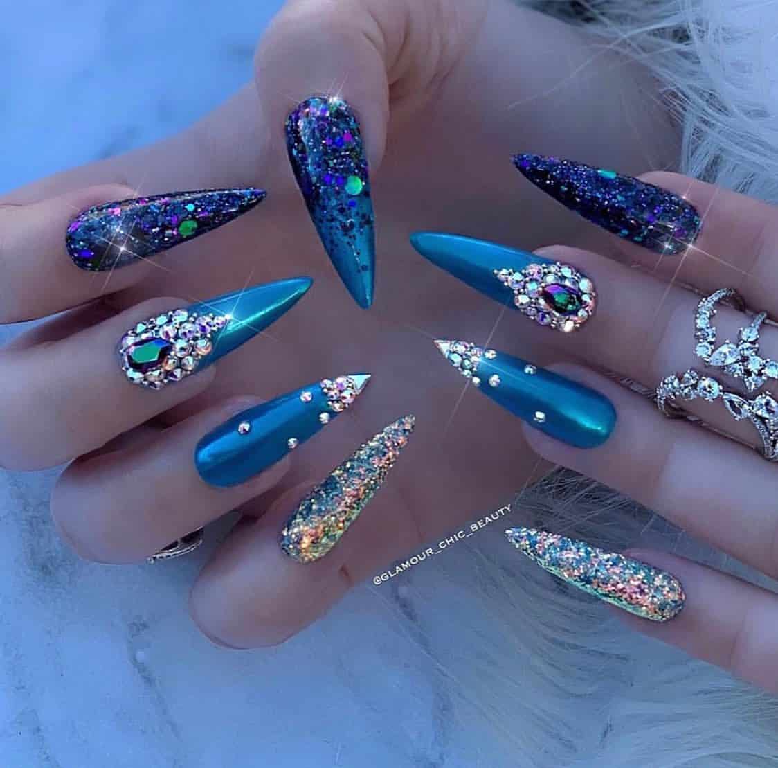 Stiletto-Nails-03