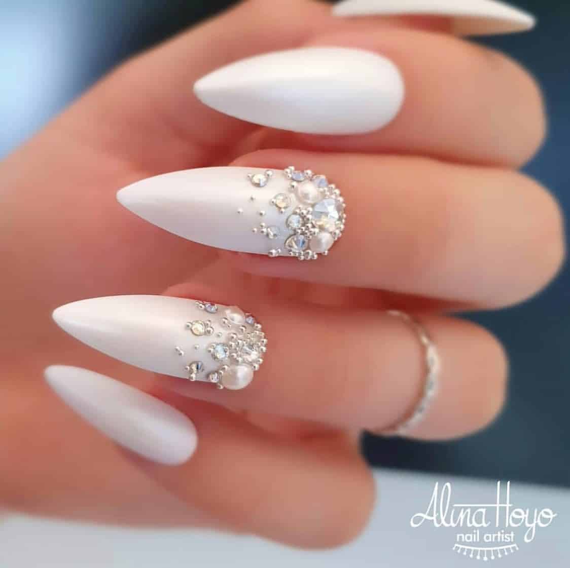 Stiletto-Nails-05