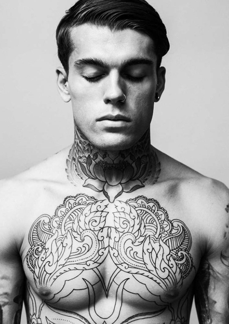 Men's tattoos on the whole body (40 photos)