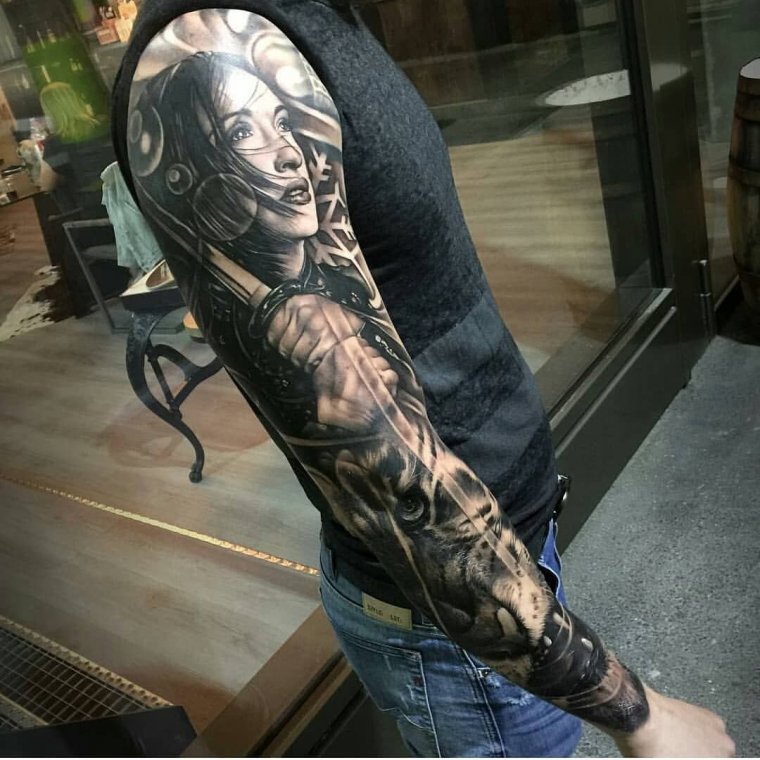 Tattoo sleeve