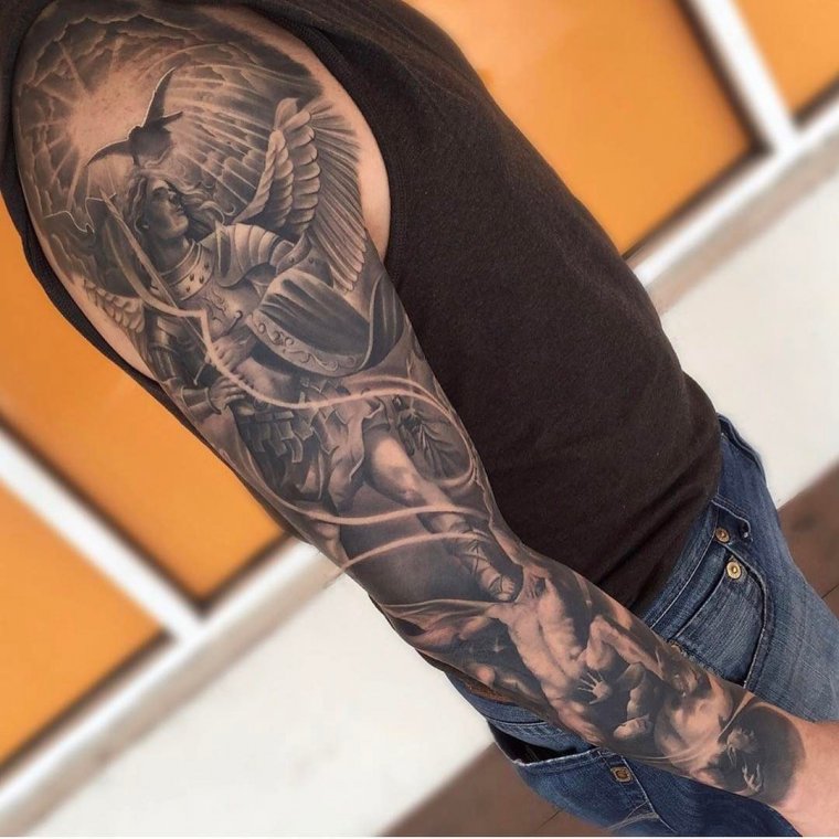 Tattoo sleeve