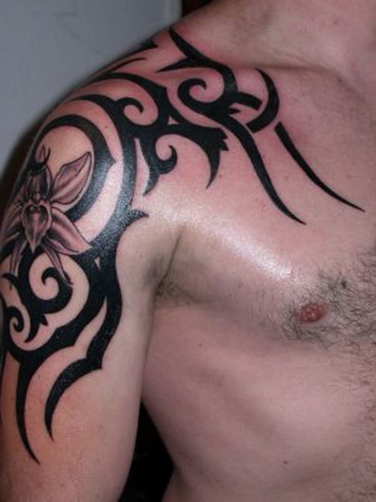 Fashionable men's shoulder tattoos (49 photos)11