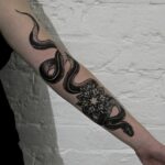  ​​Women's snake tattoos on the arm: selection (32 photos) 43 tattoos