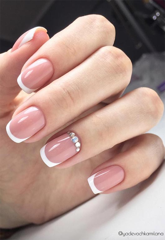 Fresh French Nail Designs: French Manicure Ideas