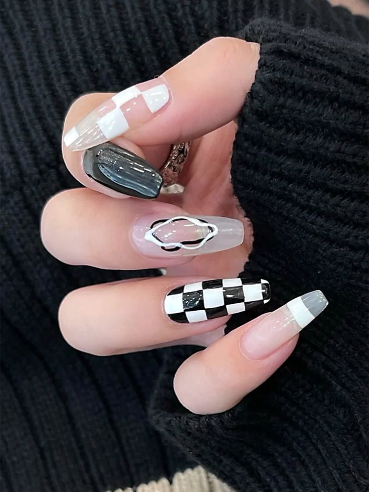 Inspiring Ideas for Abstract Nail Art