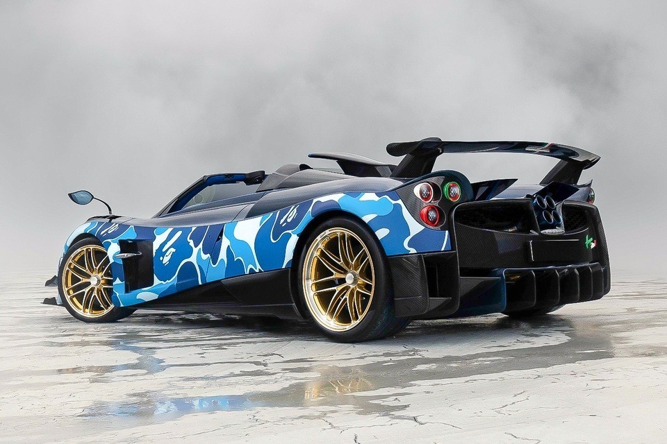 Get ready to make a statement with the Pagani Huayra Roadster BC with a Bape-inspired design.