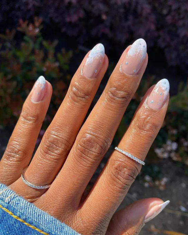 icy ombré nails