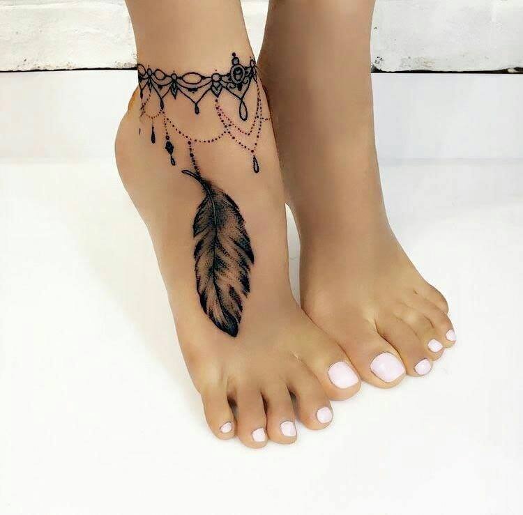 252 Tatuajes en Pie Tobillo pluma india con tobillera adornada con colgantes