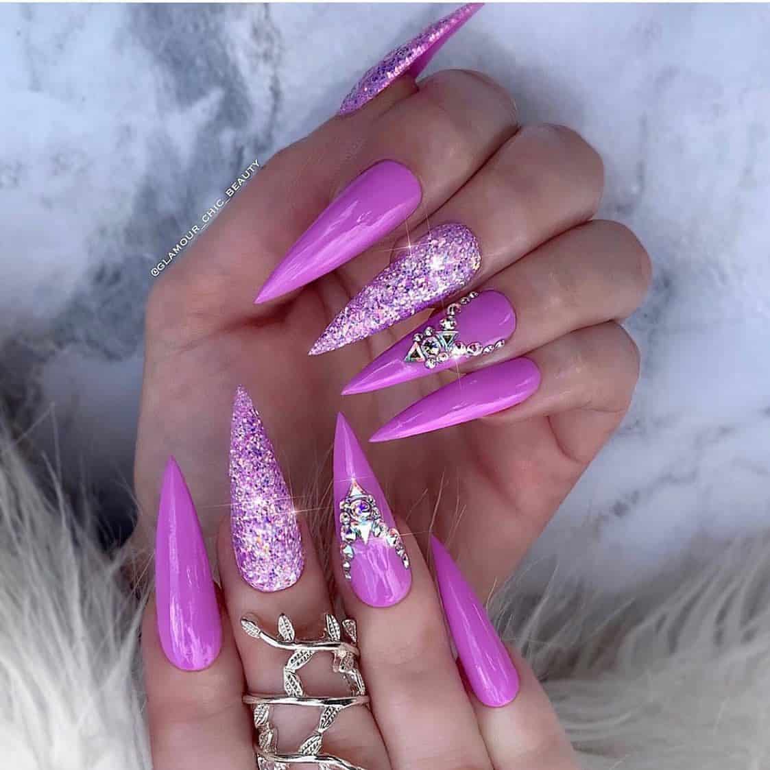 Stiletto-Nails-08