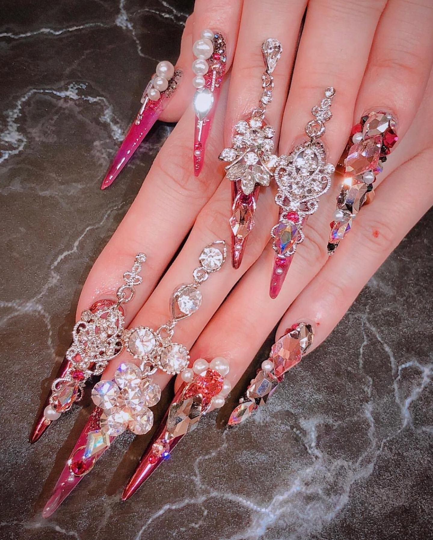 Stiletto-Nails-13