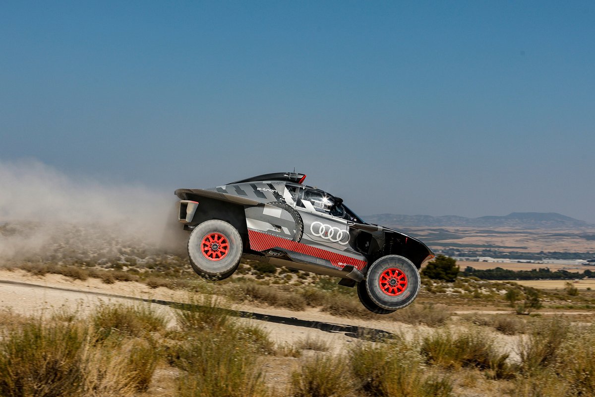 Audi presenta su nuevo RS Q e-Tron E2 para el Dakar 2023