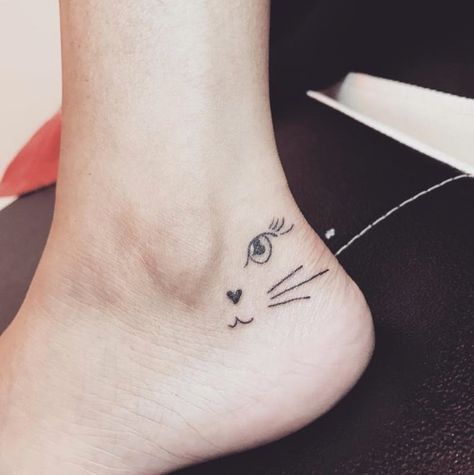 Cat Eye Tattoo Designs on foot