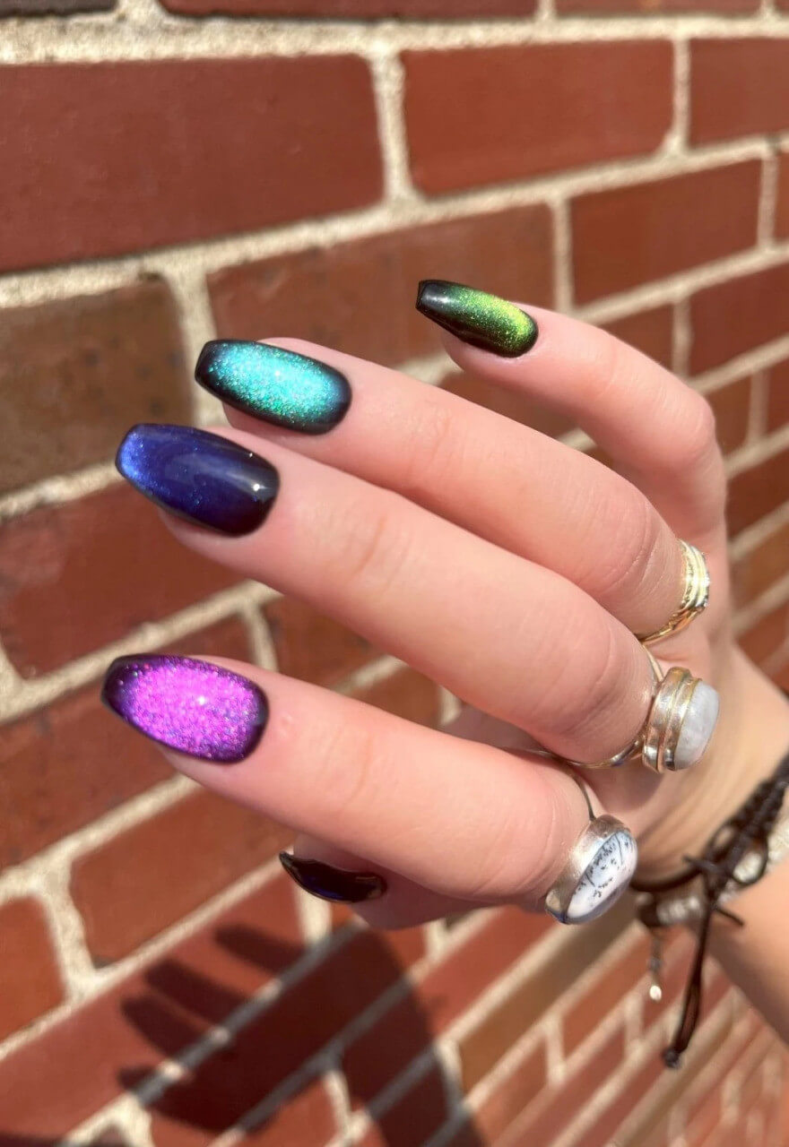 30 Hottest Cat Eye Nails: The Trendiest Manicure Style - 205