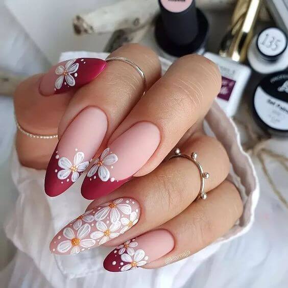 30 Alluring Floral Nail Ideas That Will Turn Your Hands Into Mini-Gardens - 203