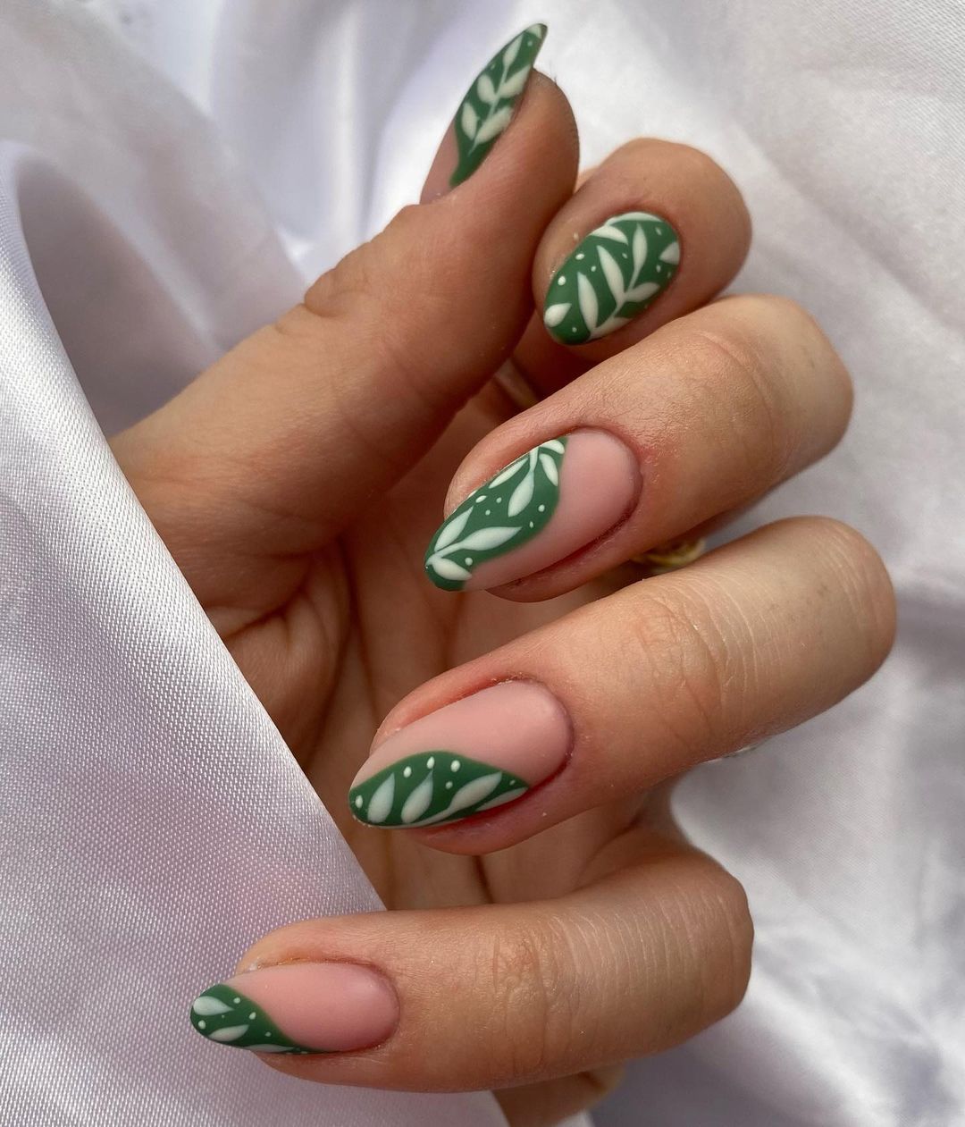 Here Are The 15 Best Spring & Summer 2023 Nail Trends To Copy