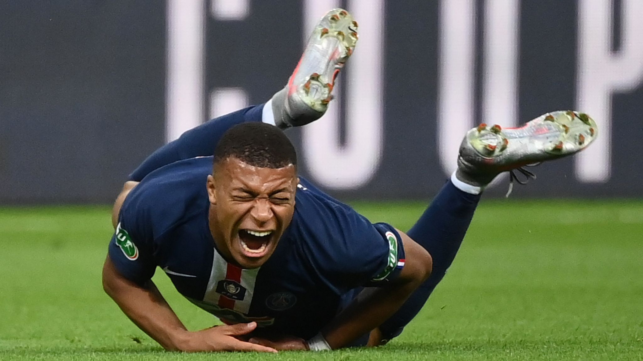 Kylian Mbappe: PSG striker injured by horror tackle | Football News | Sky  Sports