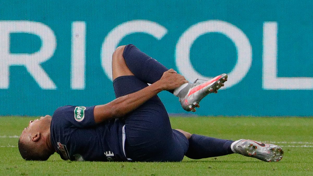 Kylian Mbappe: Paris Saint-Germain suffers injury blow to French  international ahead of Champions League | CNN