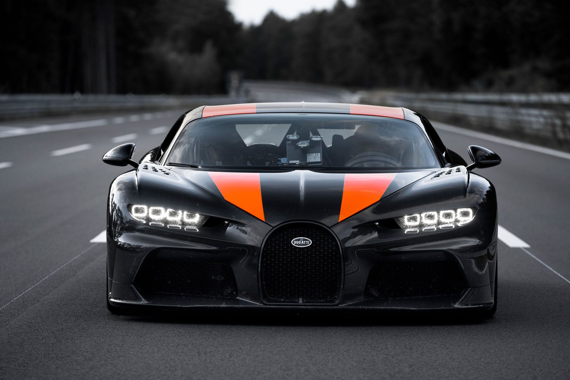 Land vehicle, Vehicle, Car, Supercar, Sports car, Sports car racing, Automotive design, Performance car, Endurance racing (motorsport), Bugatti veyron,