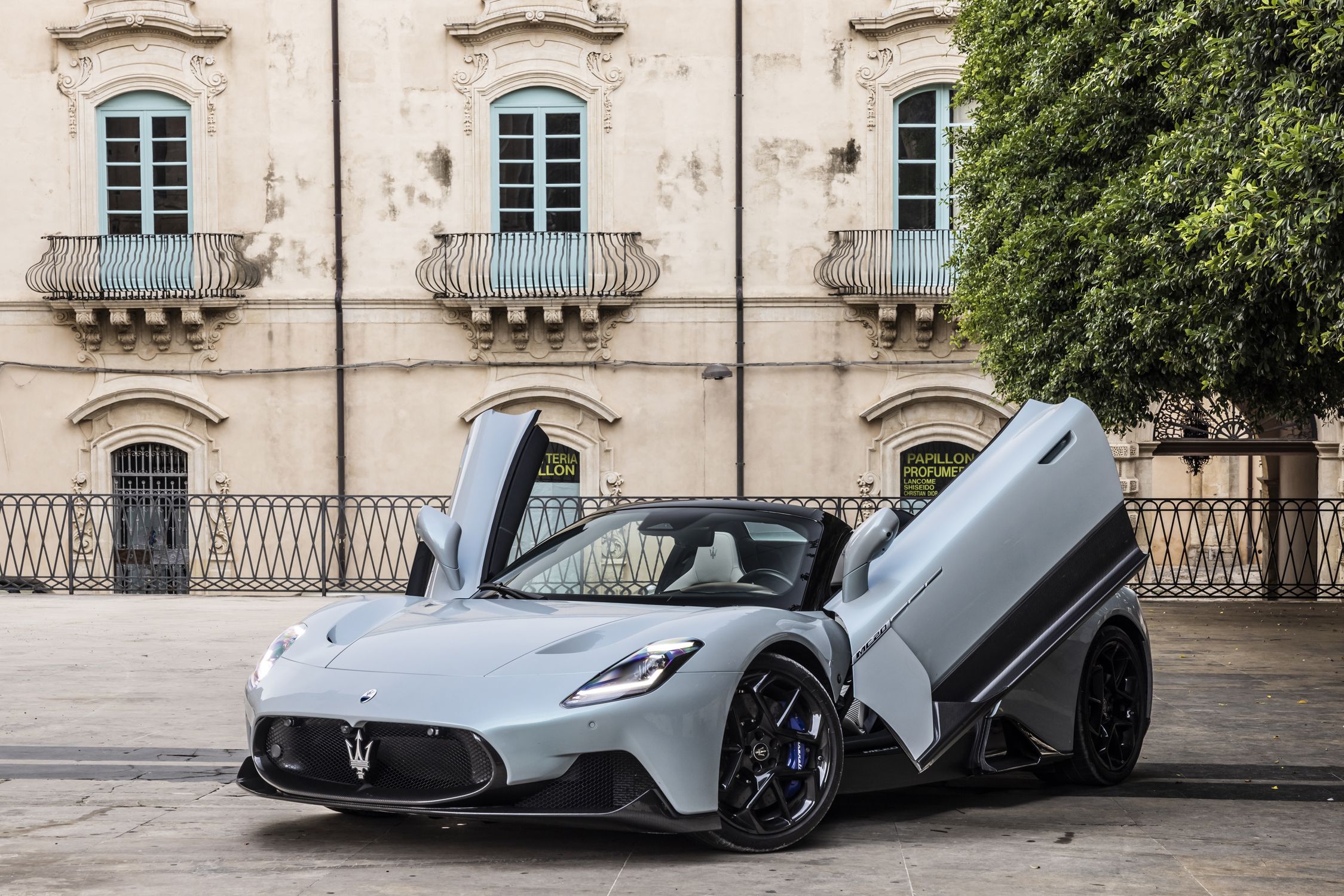 2023 maserati mc20 cielo spyder